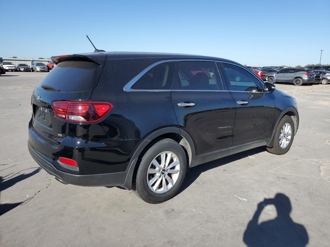 Изображение 3 2019 KIA SORENTO L 2019 с VIN 5XYPG4A30KG579529