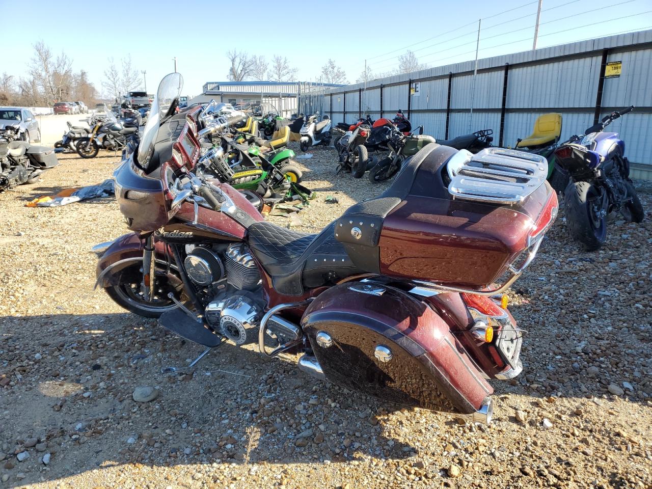 Image 3 of 2021 INDIAN MOTORCYCLE CO. ROADMASTER  2021 with VIN 56KTRABB8M3394076
