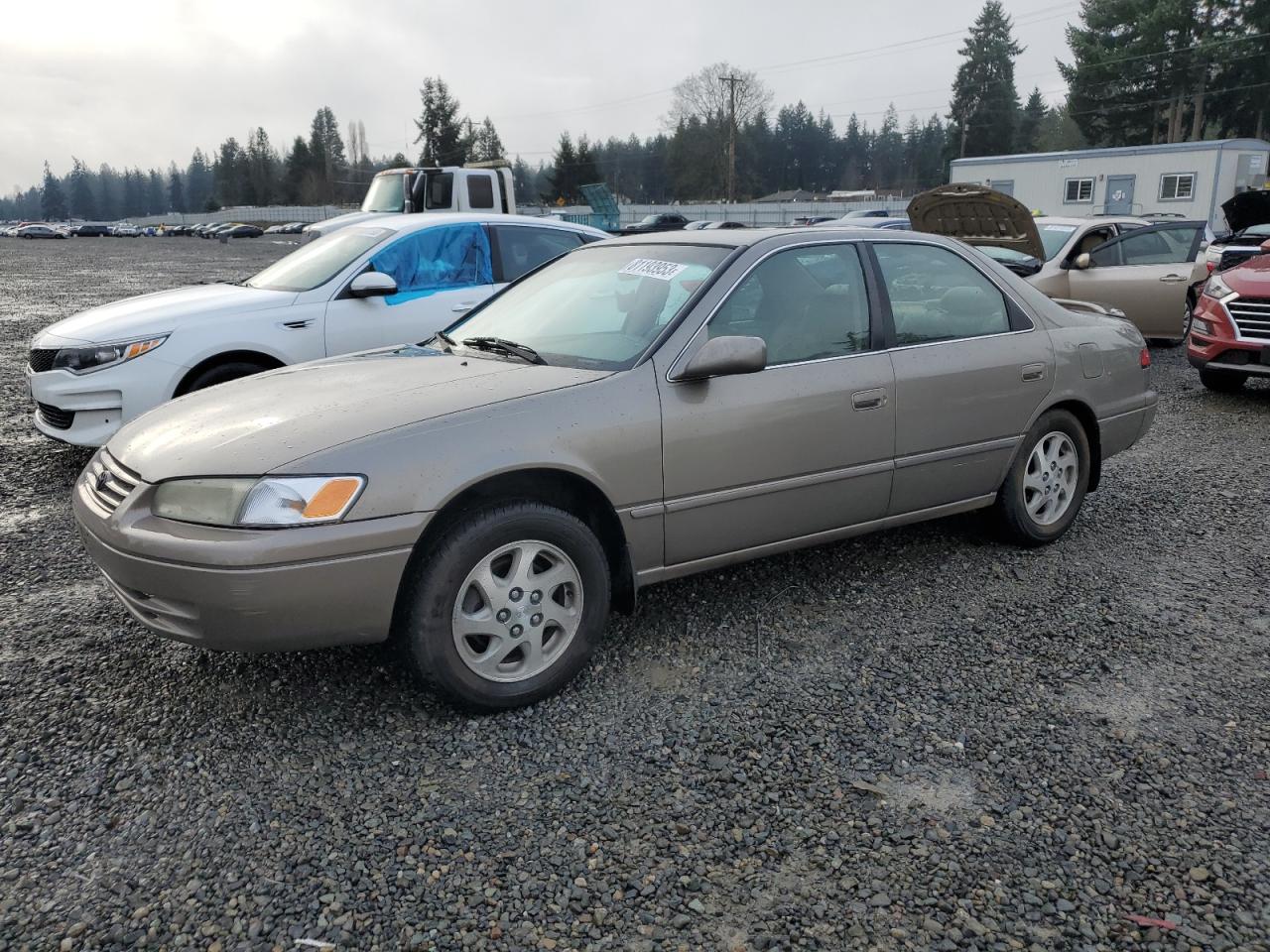 Obraz 1 z 1999 TOYOTA CAMRY LE 1999 z VIN JT2BF28KXX0229491