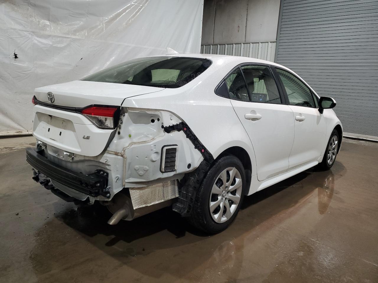 Image 3 of 2021 TOYOTA COROLLA LE 2021 with VIN JTDEPMAEXMJ181949