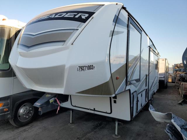 Image 2 of 2023 FRRV CRUSADER 2023 with VIN 5ZT3CSRB7PG127736