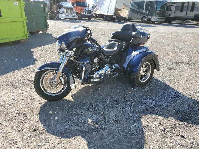 Image 2 of 2014 HARLEY-DAVIDSON FLHTCUTG TRI GLIDE ULTRA 2014 with VIN 1HD1MAL1XEB856869