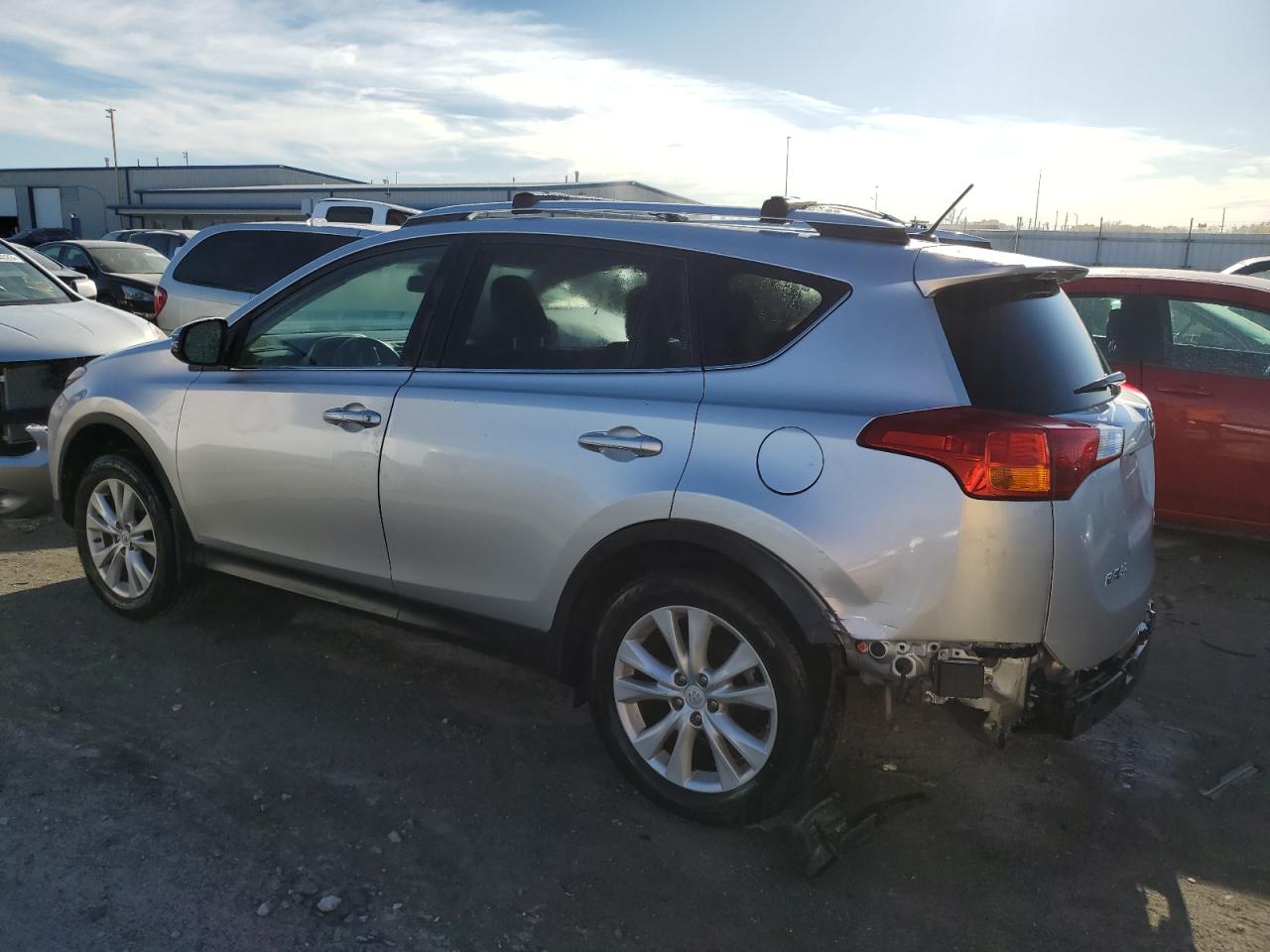 Изображение 2 2015 TOYOTA RAV4 LIMITED 2015 с VIN 2T3DFREV7FW254012
