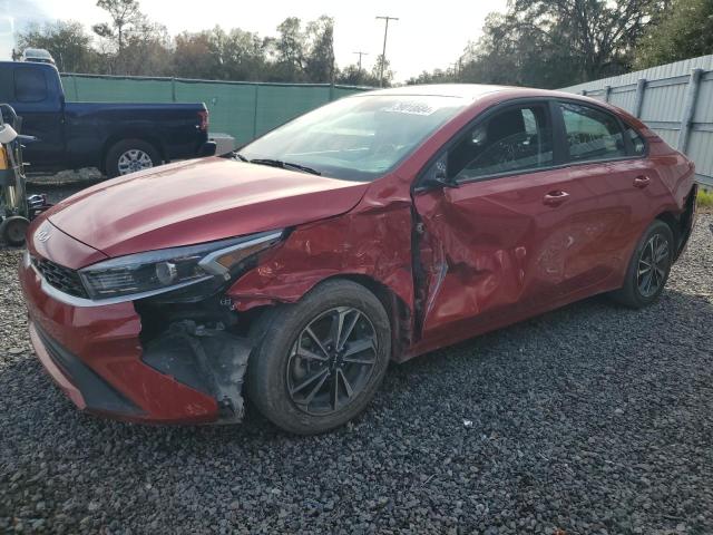Изображение 1 2023 KIA FORTE LX 2023 с VIN 3KPF24AD3PE574946