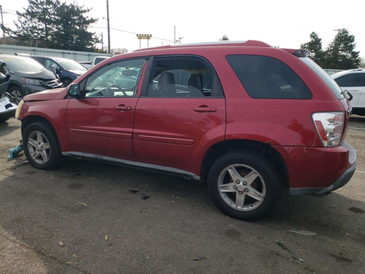 Image 2 of 2005 CHEVROLET EQUINOX LT 2005 with VIN 2CNDL73FX56148684
