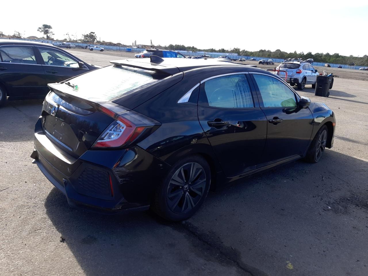 Image 3 of 2018 HONDA CIVIC EX 2018 with VIN SHHFK7H51JU416301