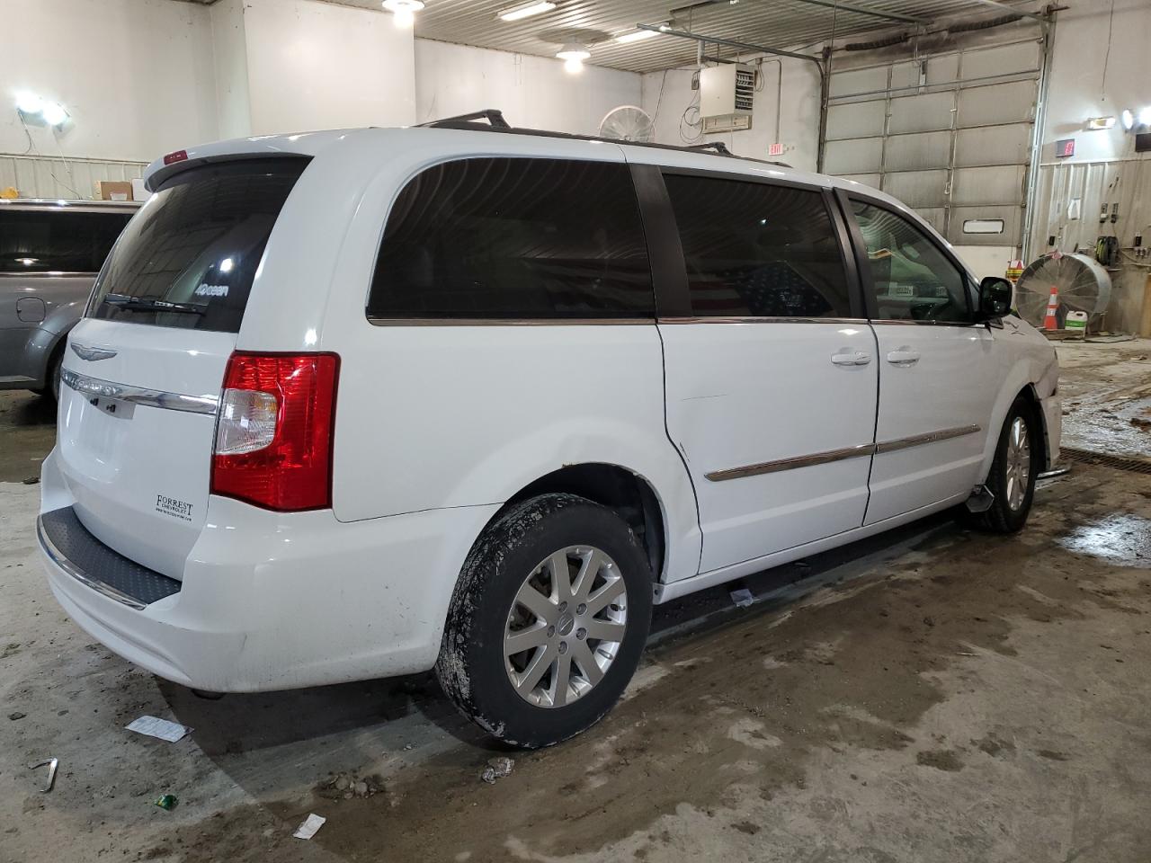 Изображение 3 2015 CHRYSLER TOWN & COUNTRY TOURING 2015 с VIN 2C4RC1BG3FR695085