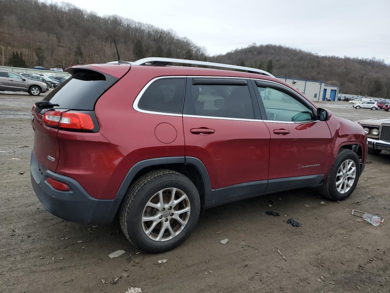 Изображение 3 2016 JEEP CHEROKEE LATITUDE 2016 с VIN 1C4PJMCB7GW308533