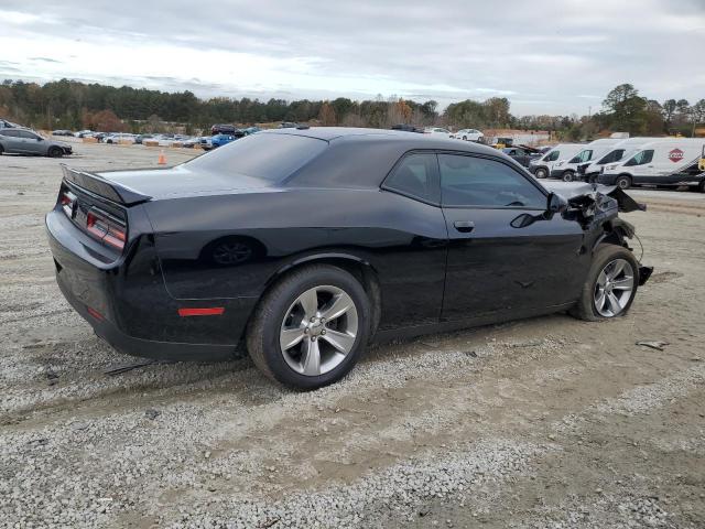 Obraz 3 z 2018 DODGE CHALLENGER SXT 2018 z VIN 2C3CDZAG6JH233058