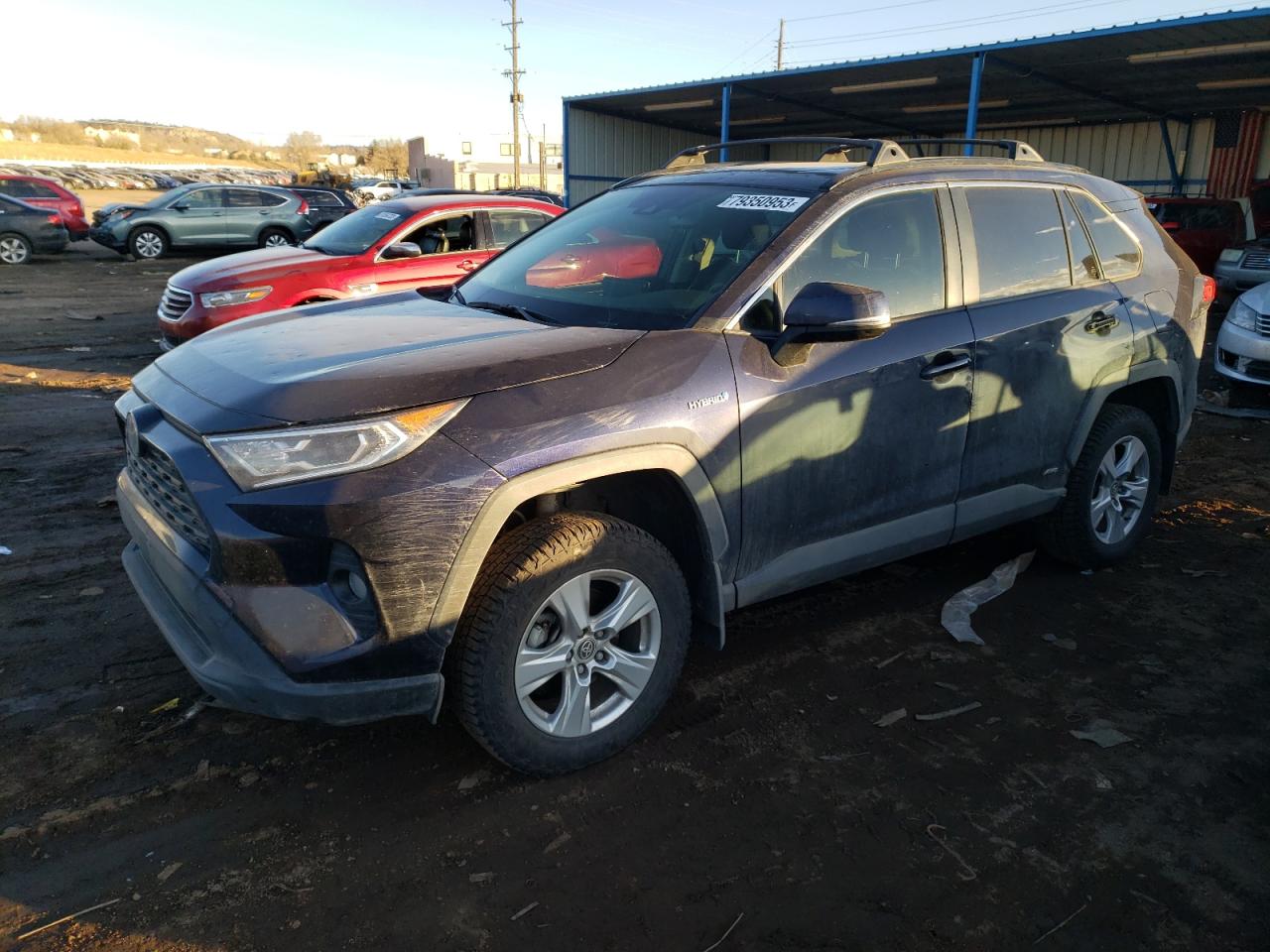Изображение 1 2020 TOYOTA RAV4 XLE 2020 с VIN JTMRWRFV2LD071615