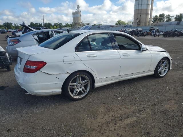 Изображение 3 2013 MERCEDES-BENZ C 350 2013 с VIN WDDGF5HB5DR275807