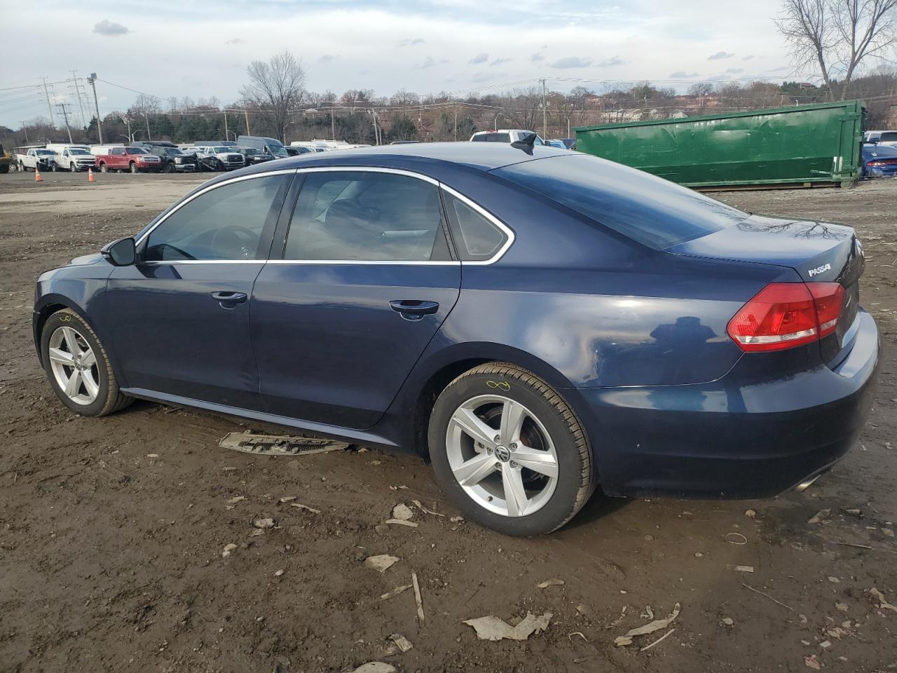 Изображение 2 2012 VOLKSWAGEN PASSAT SE 2012 с VIN 1VWBP7A33CC037520