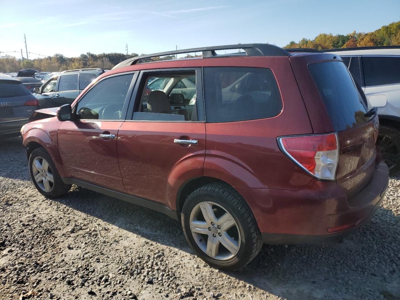 Obraz 2 z 2010 SUBARU FORESTER 2.5X PREMIUM 2010 z VIN JF2SH6CC2AH754127