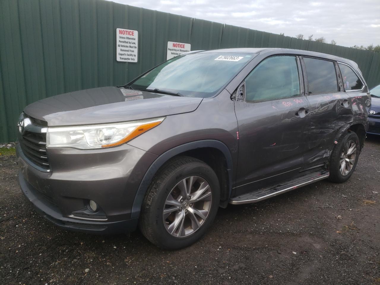 Image 1 of 2015 TOYOTA HIGHLANDER XLE 2015 with VIN 5TDJKRFH8FS208567