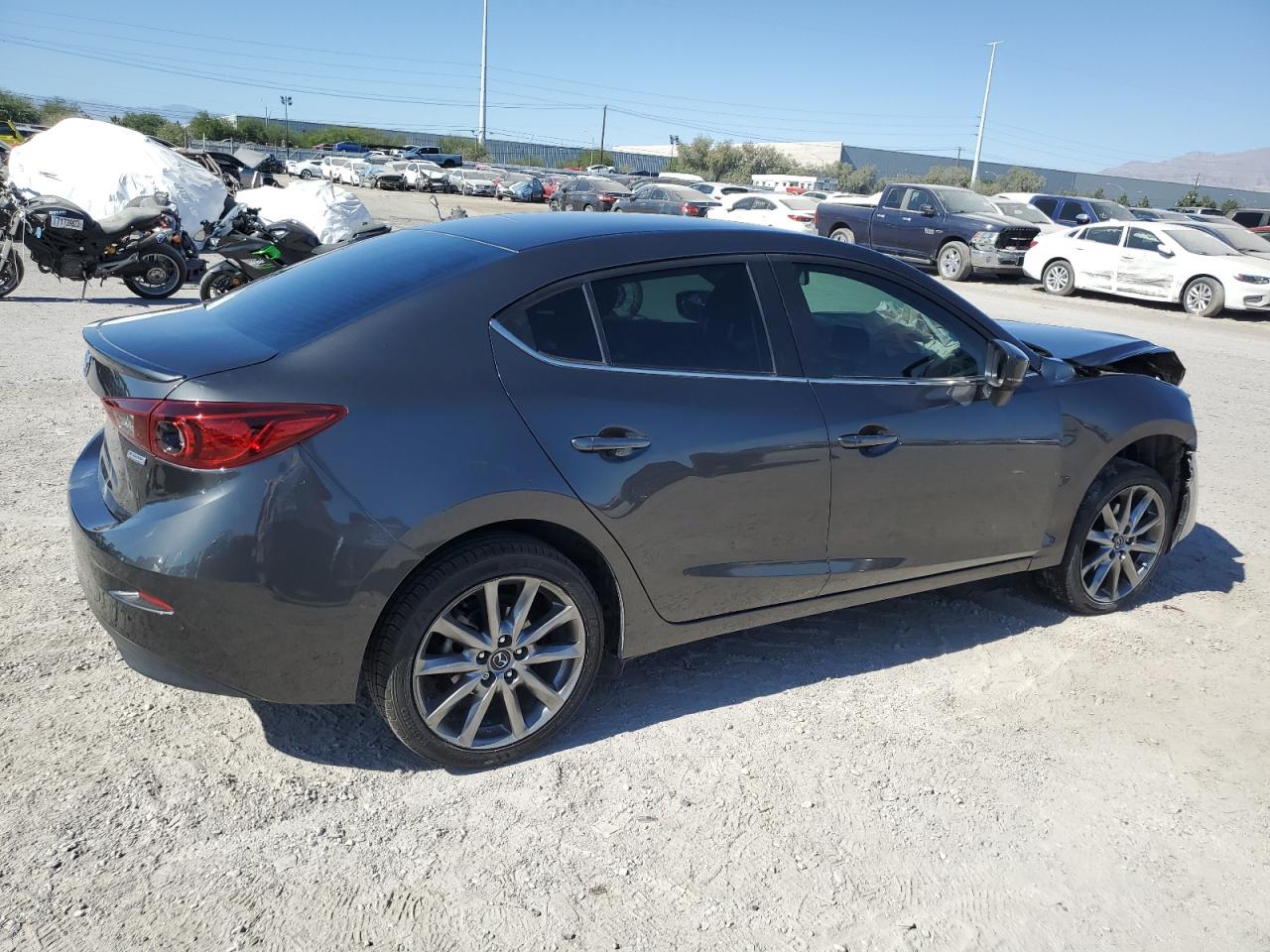 Image 3 of 2018 MAZDA 3 TOURING 2018 with VIN 3MZBN1V33JM190729