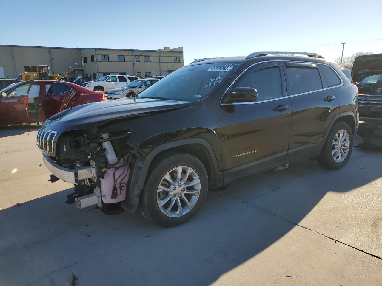 Obraz 1 z 2019 JEEP CHEROKEE LATITUDE 2019 z VIN 1C4PJLCB7KD348142