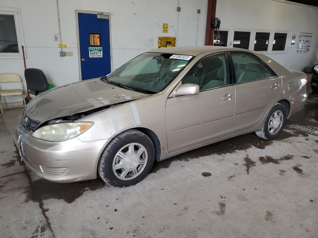 Изображение 1 2005 TOYOTA CAMRY LE 2005 с VIN 4T1BE32K75U385028