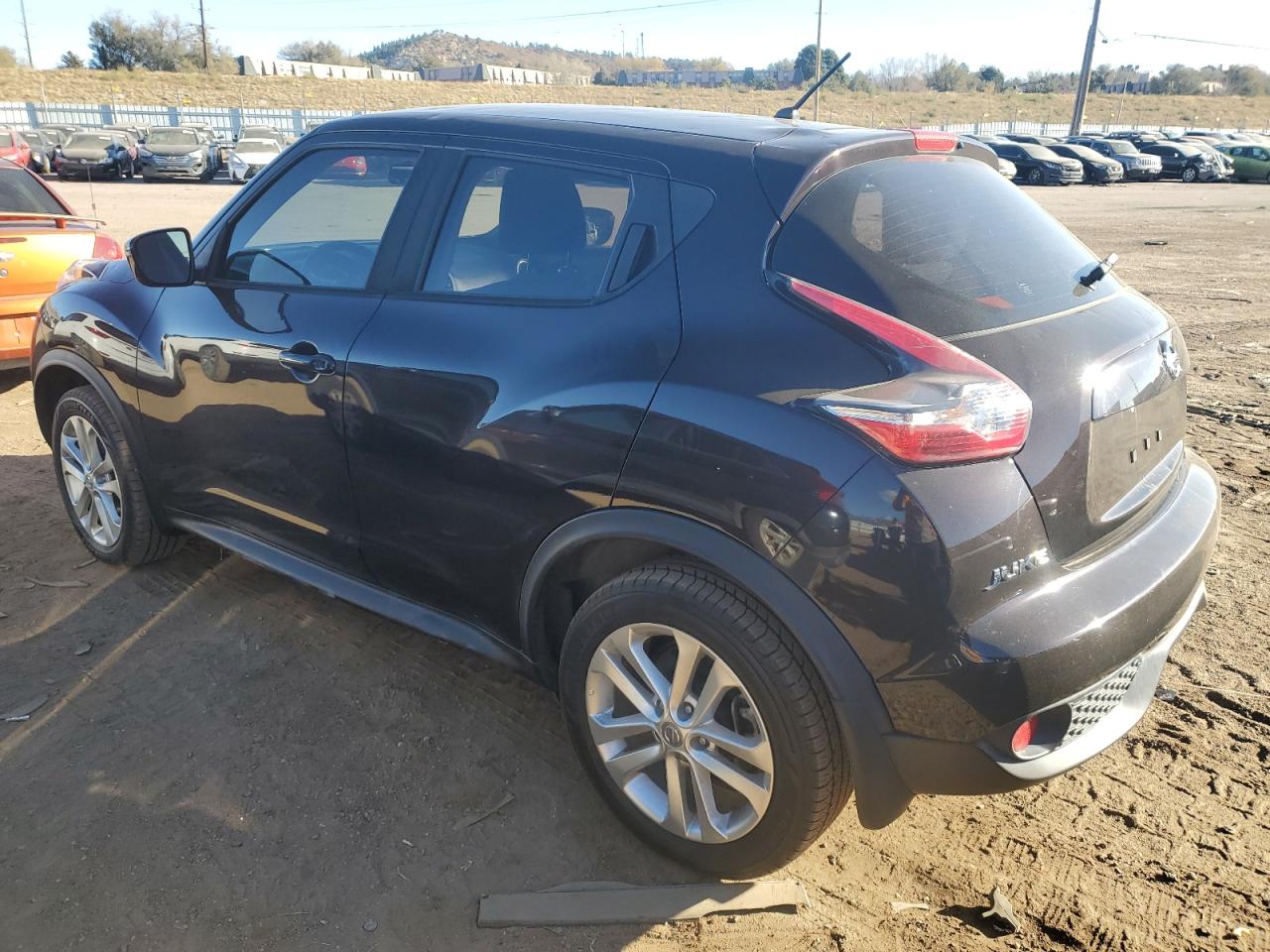 Изображение 2 2015 NISSAN JUKE S 2015 с VIN JN8AF5MV5FT565197