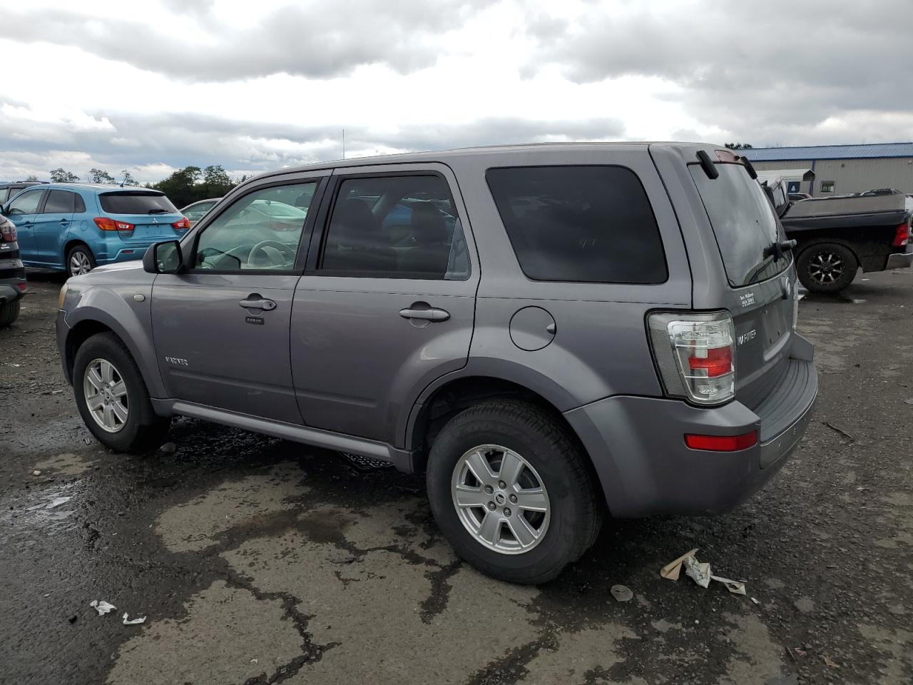 Image 2 of Mercury Mariner 2008 with VIN 4M2CU91198KJ17017