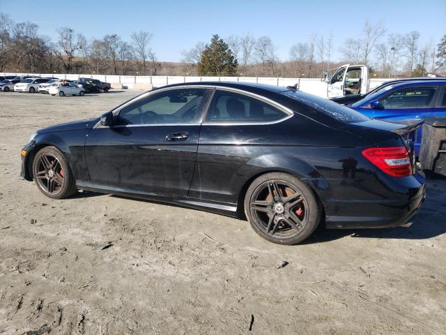 Obraz 2 z 2013 MERCEDES-BENZ C 250 2013 z VIN WDDGJ4HB2DG078243