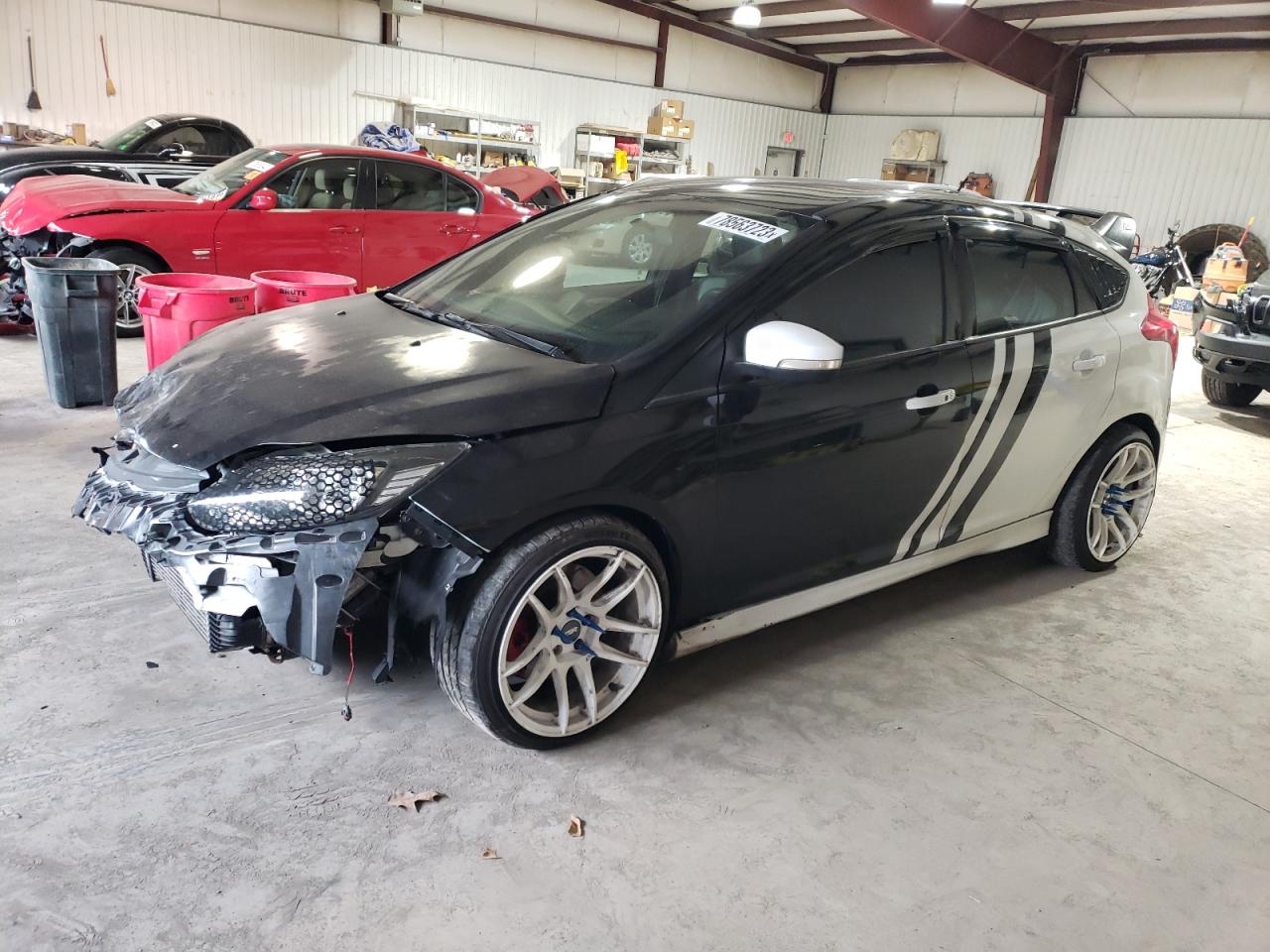 Image 1 of 2013 FORD FOCUS ST 2013 with VIN 1FADP3L9XDL201830