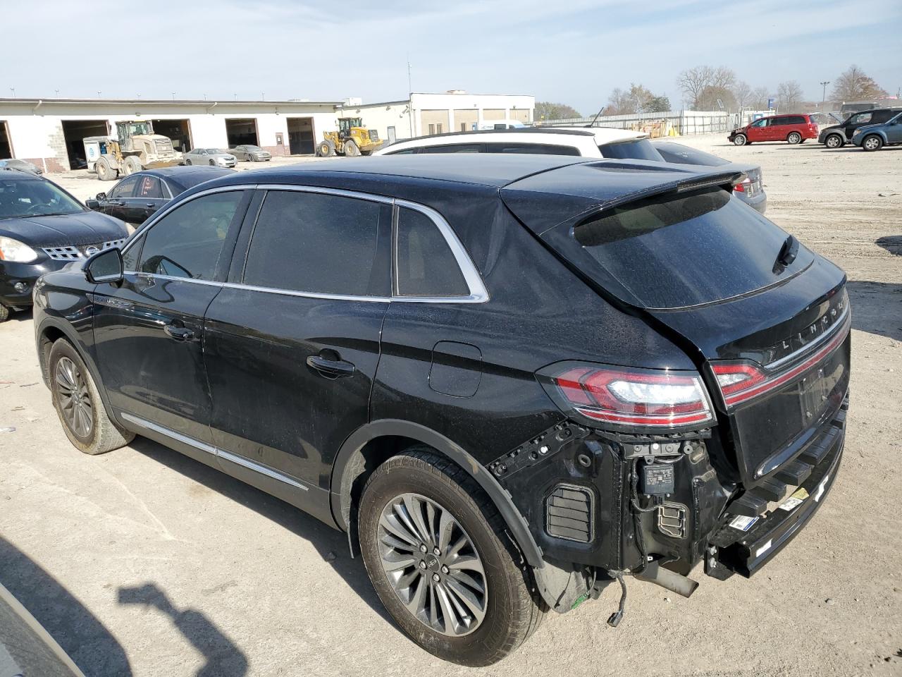 Image 2 of 2021 LINCOLN NAUTILUS  2021 with VIN 2LMPJ8J98MBL13406