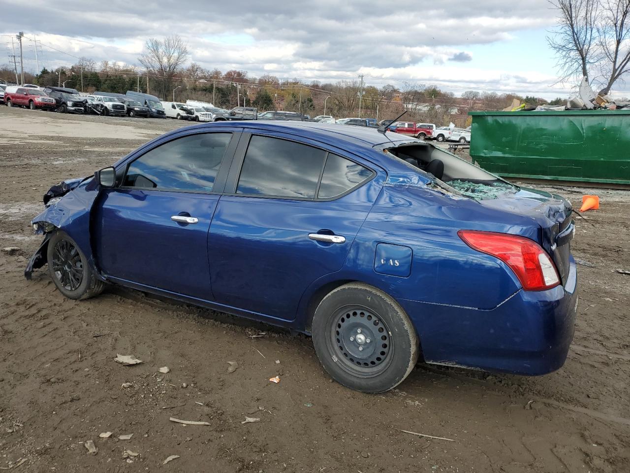 Image 2 of 2019 NISSAN VERSA S 2019 with VIN 3N1CN7AP8KL880005