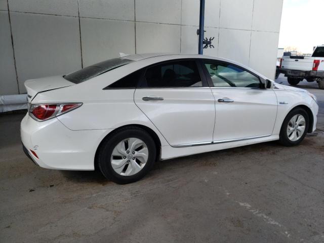 Image 3 of 2015 HYUNDAI SONATA HYBRID 2015 with VIN KMHEC4A45FA133597