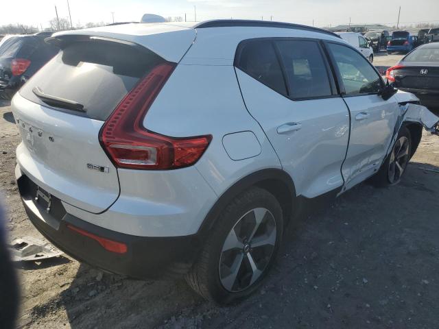 Obraz 3 z 2023 VOLVO XC40 PLUS 2023 z VIN YV4L12UW2P2994540