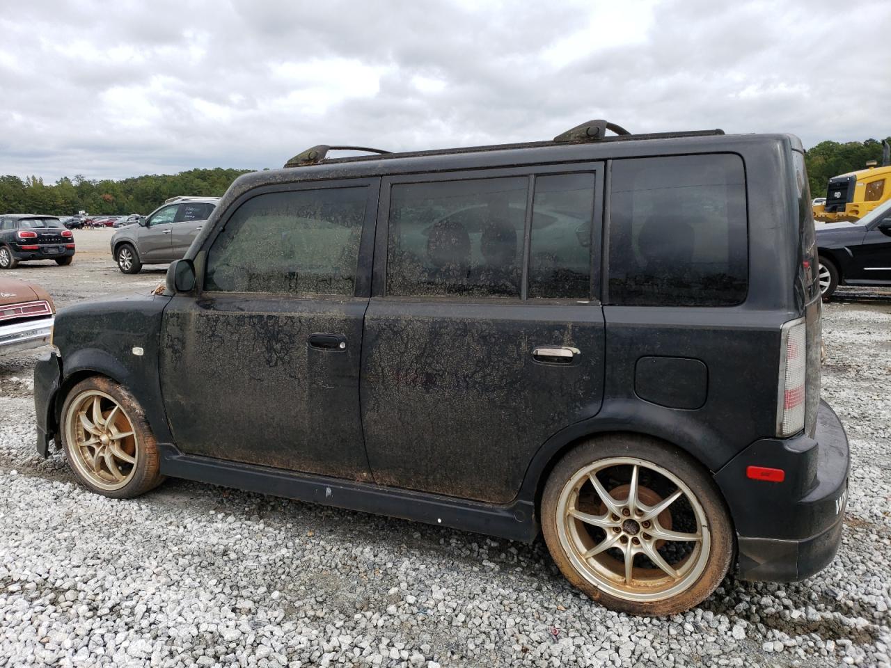 Image 2 of 2005 TOYOTA SCION XB 2005 with VIN JTLKT334254006452