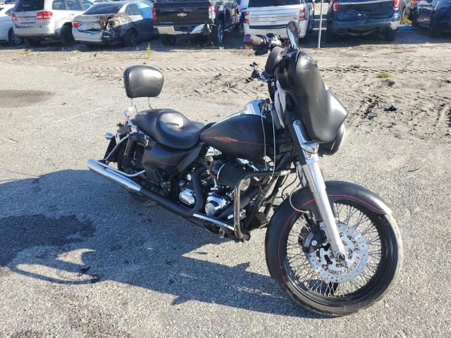 Image 1 of 2011 HARLEY-DAVIDSON FLHX  2011 with VIN 1HD1KB41XBB608708