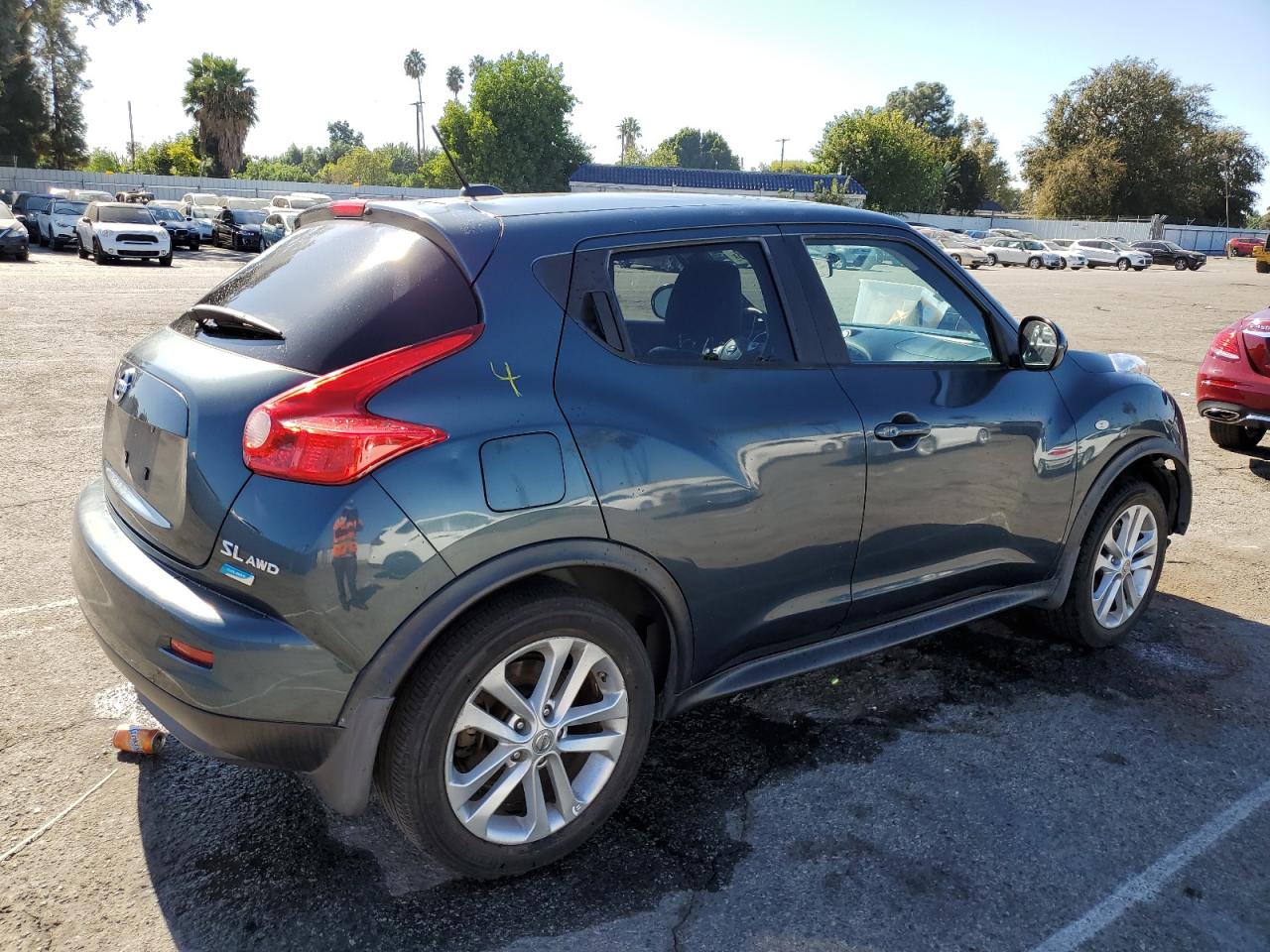 Obraz 3 z 2012 NISSAN JUKE S 2012 z VIN JN8AF5MV2CT119603
