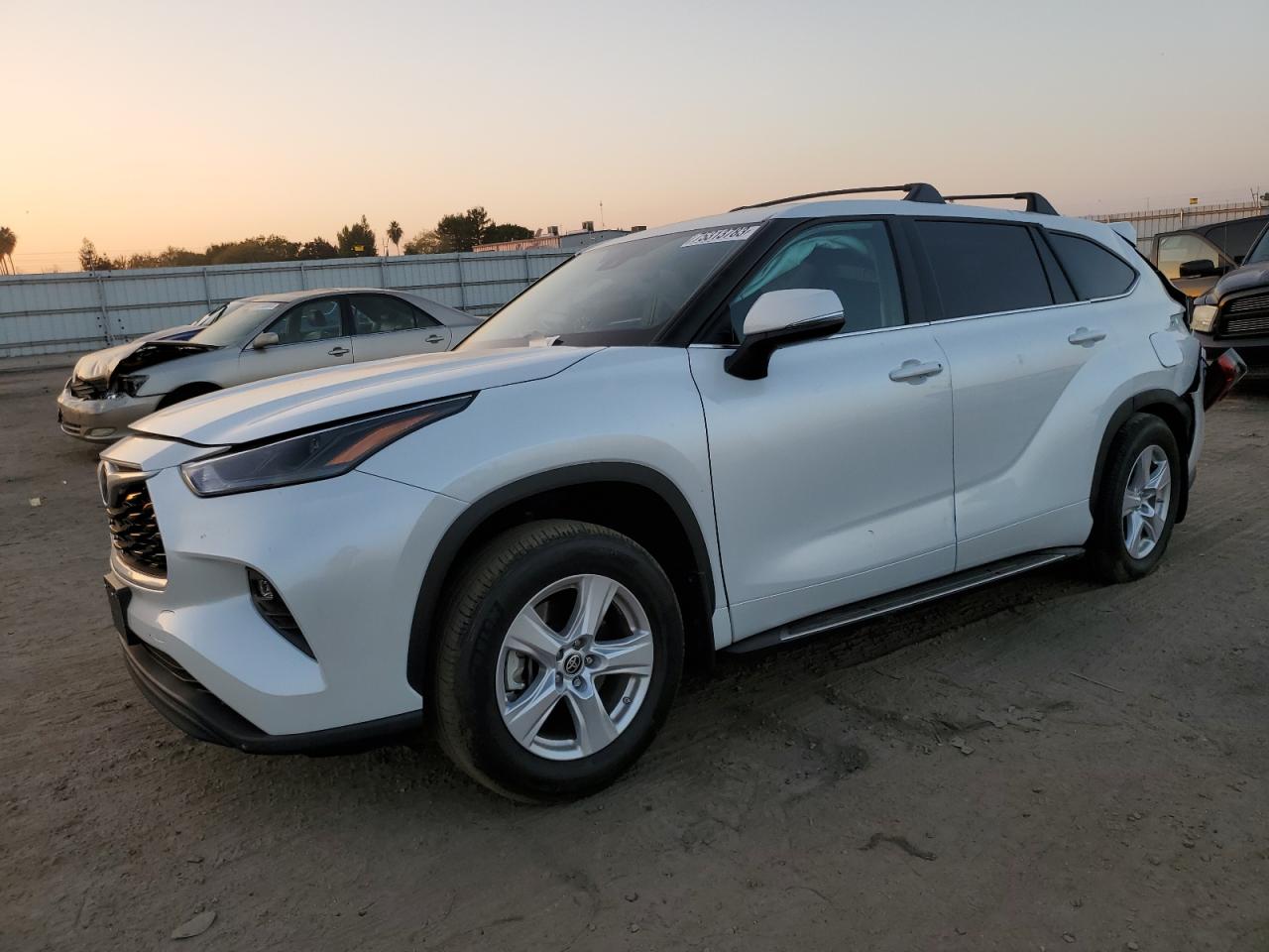 2022 TOYOTA HIGHLANDER L 2022 image