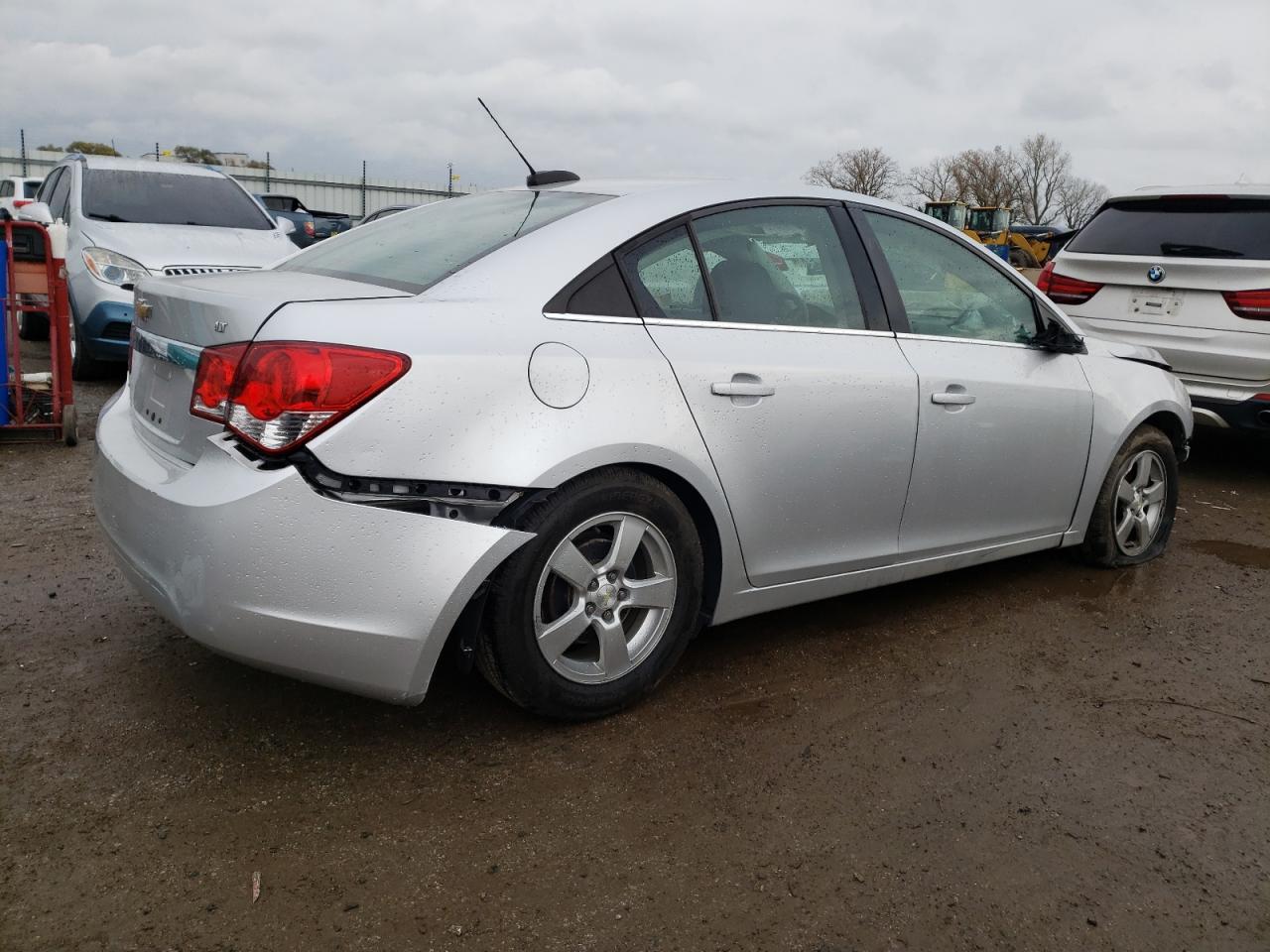 Image 3 of 2016 CHEVROLET CRUZE LIMITED LT 2016 with VIN 1G1PE5SB1G7106995