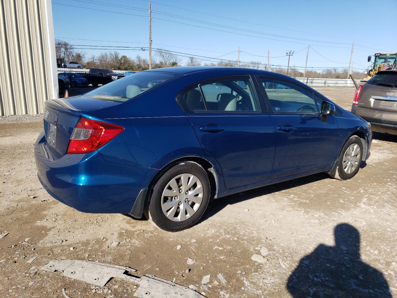 Изображение 3 2012 HONDA CIVIC LX 2012 с VIN 2HGFB2F52CH575995
