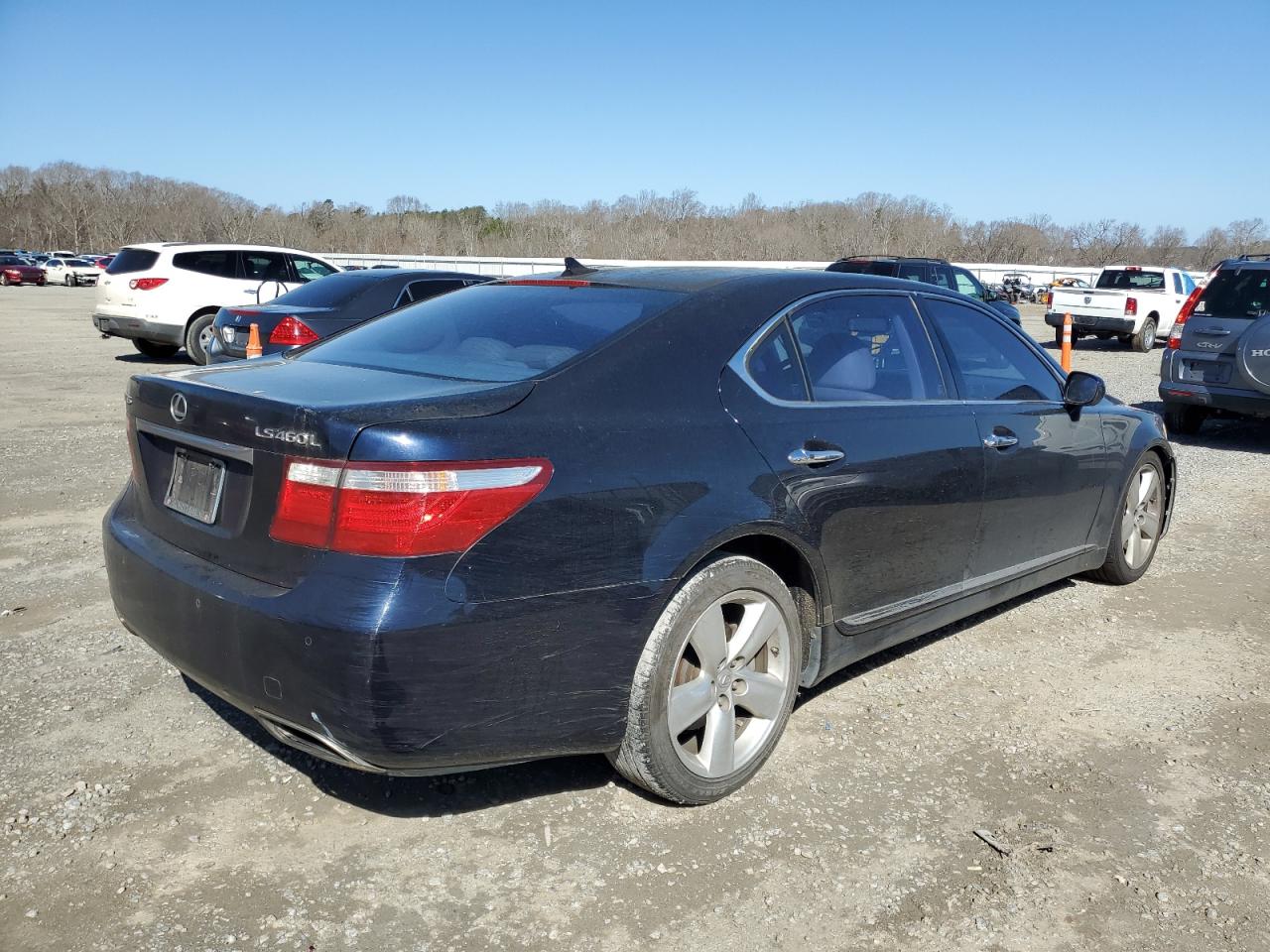 Image 3 of 2007 LEXUS LS 460L 2007 with VIN JTHGL46F075013965