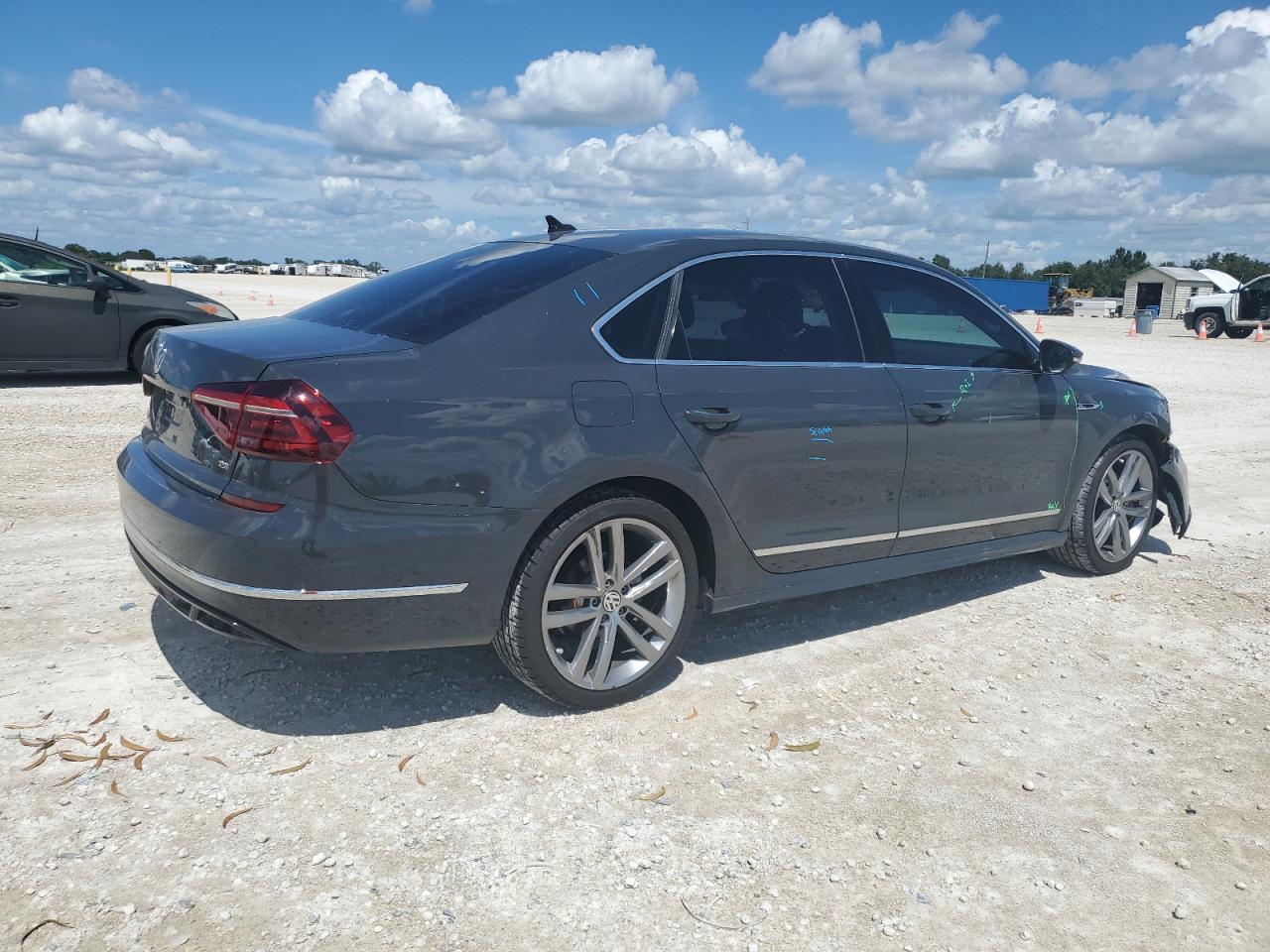 Obraz 3 z 2017 VOLKSWAGEN PASSAT R-LINE 2017 z VIN 1VWDT7A37HC085985