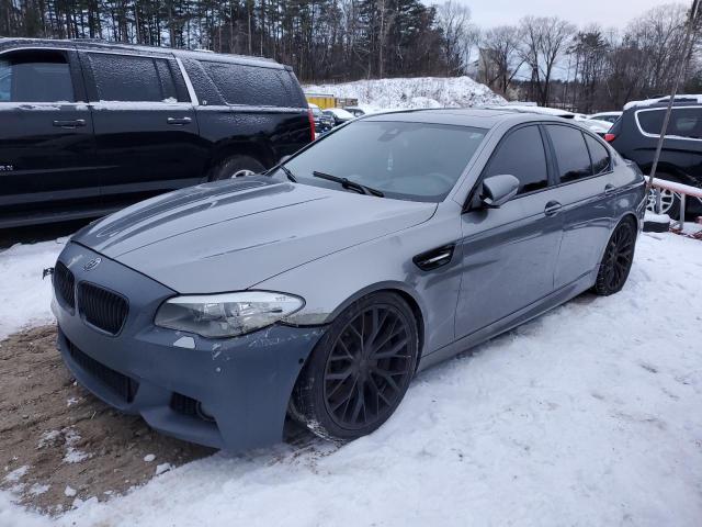2013 BMW M5  2013 image