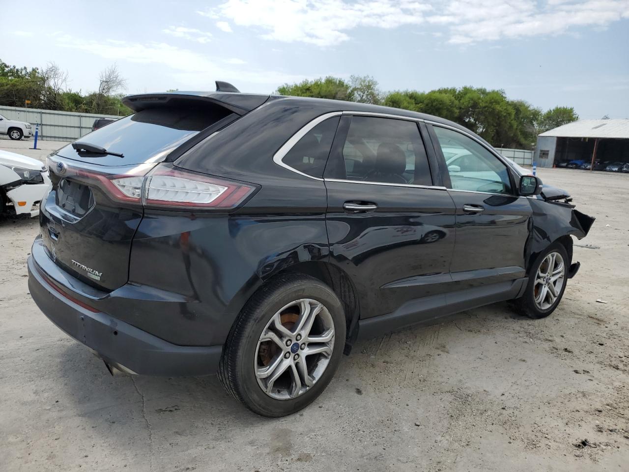 Image 3 of Ford Edge Titanium 2015 with VIN 2FMTK3K95FBB09576