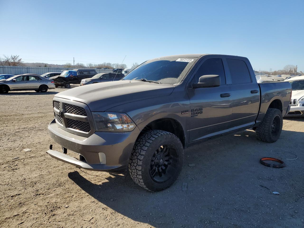 Изображение 1 2019 RAM 1500 CLASSIC TRADESMAN 2019 с VIN 1C6RR7KT0KS631925