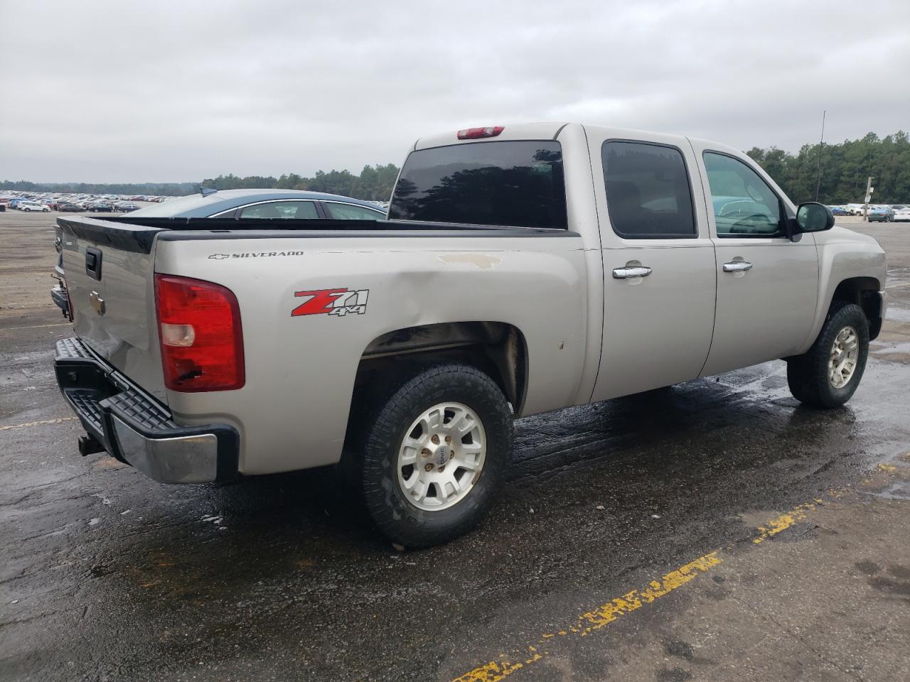 Image 3 of 2007 CHEVROLET SILVERADO K1500 CREW CAB 2007 with VIN 3GCEK13M87G510140