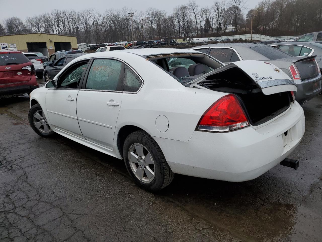 Image 2 of 2011 CHEVROLET IMPALA LT 2011 with VIN 2G1WG5EK3B1314027