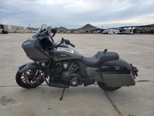 Obraz 3 z 2023 INDIAN MOTORCYCLE CO. CHALLENGER DARK HORSE 2023 z VIN 56KLCCRR3P3418692