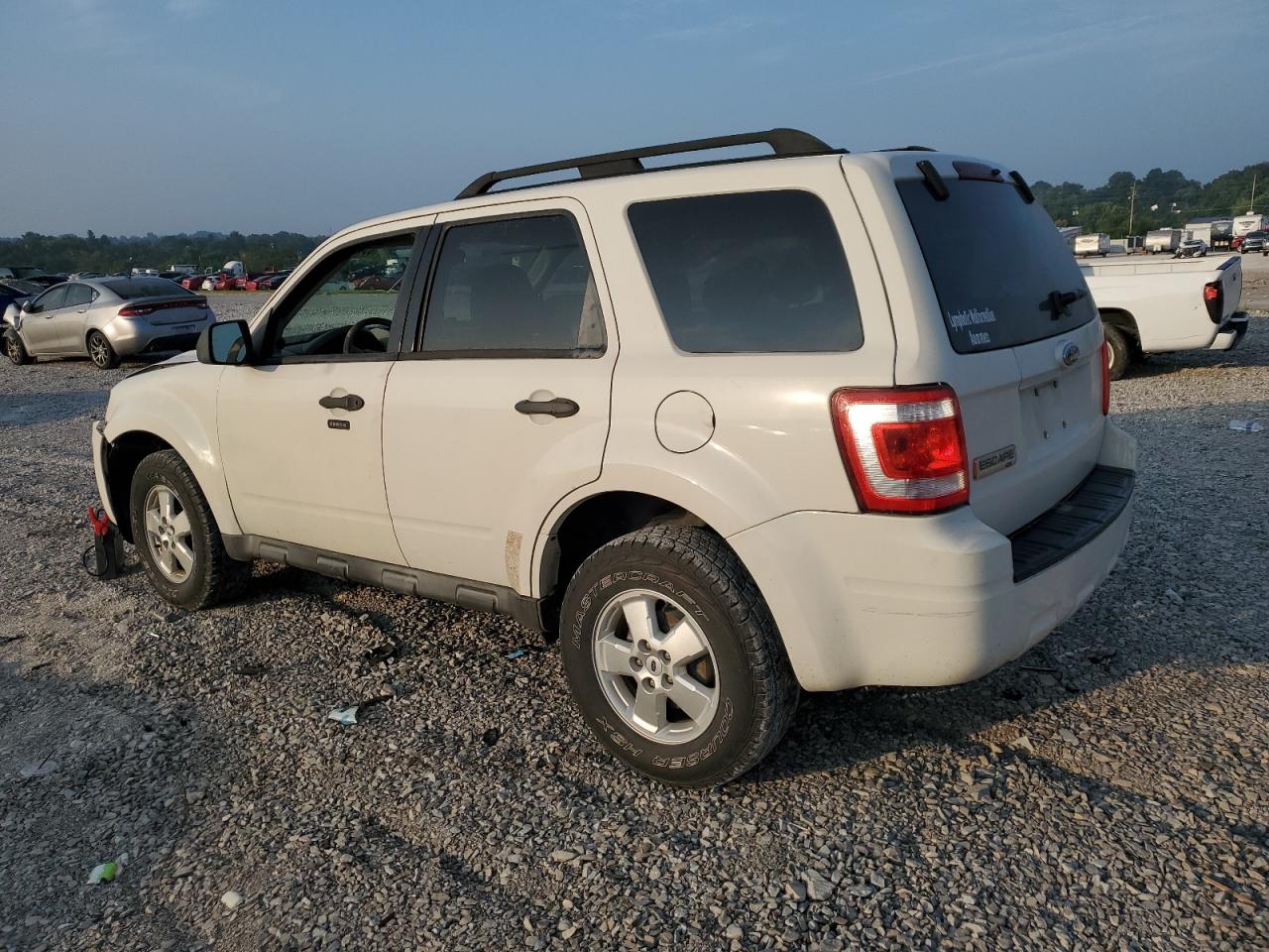 Image 2 of 2009 FORD ESCAPE XLT 2009 with VIN 1FMCU03G59KC57310
