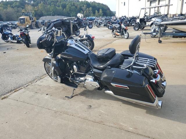 Image 3 of 2015 HARLEY-DAVIDSON FLHXS STREET GLIDE SPECIAL 2015 with VIN 1HD1KRM16FB678494
