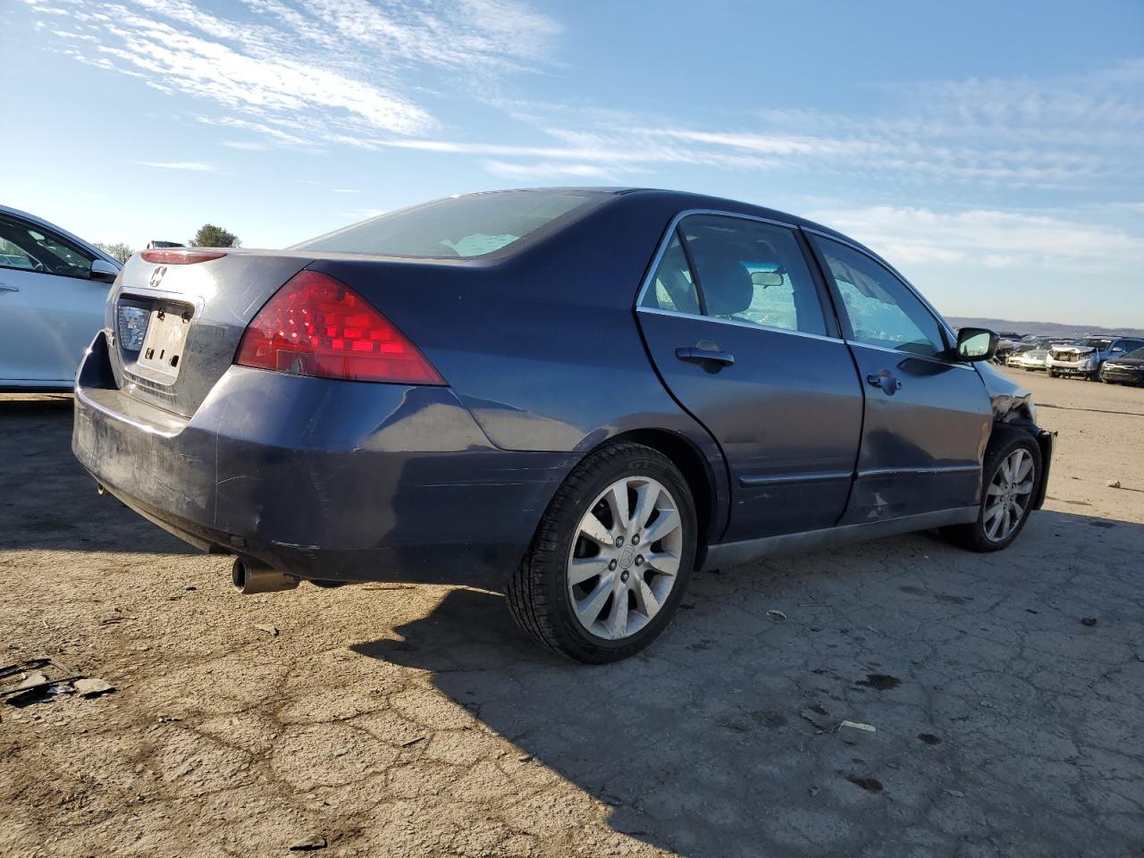 Изображение 3 2007 HONDA ACCORD SE 2007 с VIN 1HGCM66417A040575