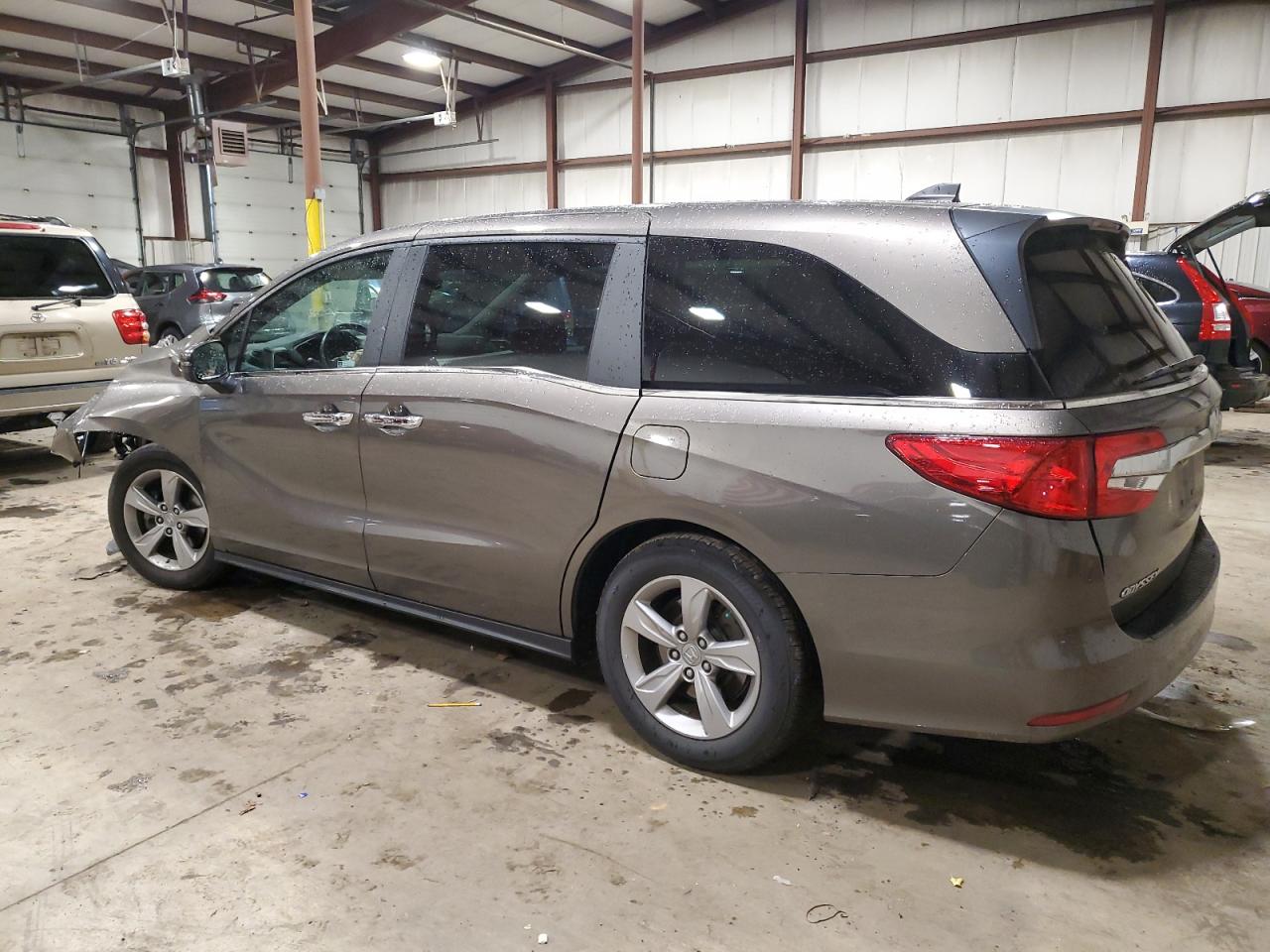 Изображение 2 2020 HONDA ODYSSEY EXL 2020 с VIN 5FNRL6H73LB059469