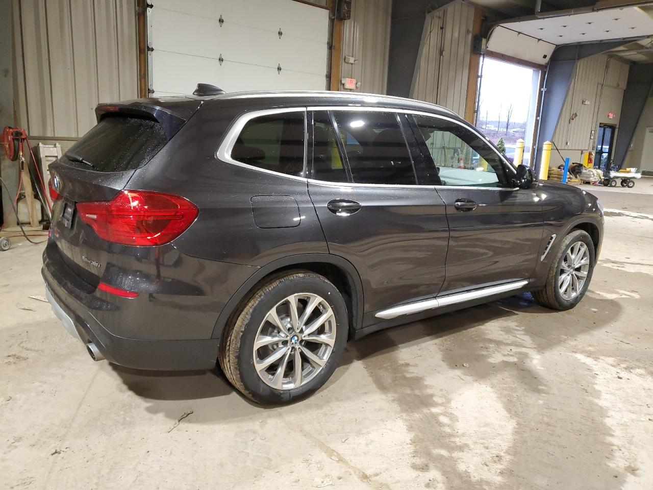 Image 3 of 2019 BMW X3 XDRIVE30I 2019 with VIN 5UXTR9C51KLE13241