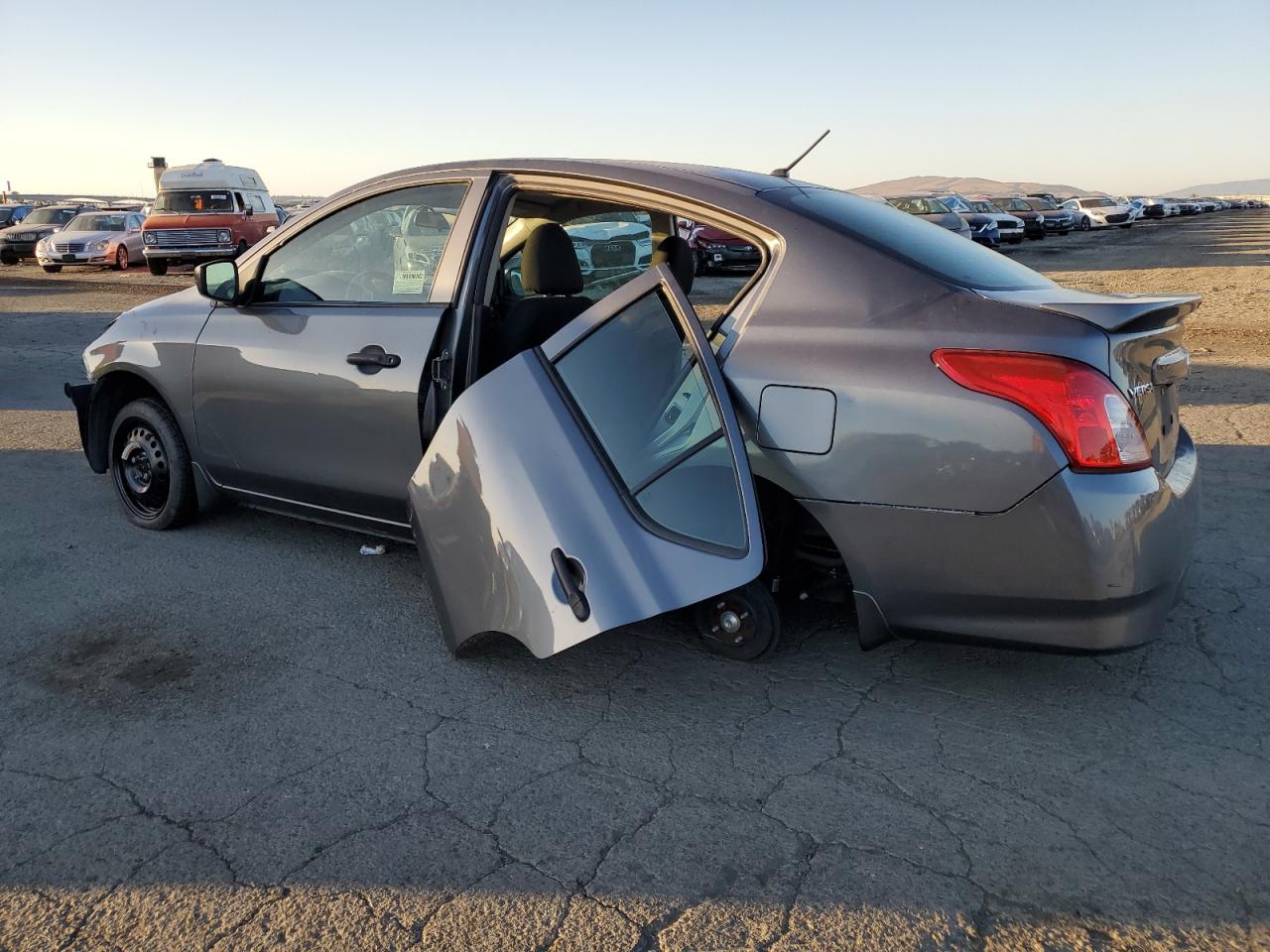 Image 2 of 2019 NISSAN VERSA S 2019 with VIN 3N1CN7AP4KL869017