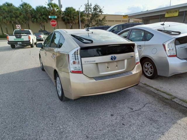 Image 3 of 2011 TOYOTA PRIUS  2011 with VIN JTDKN3DU7B1395526